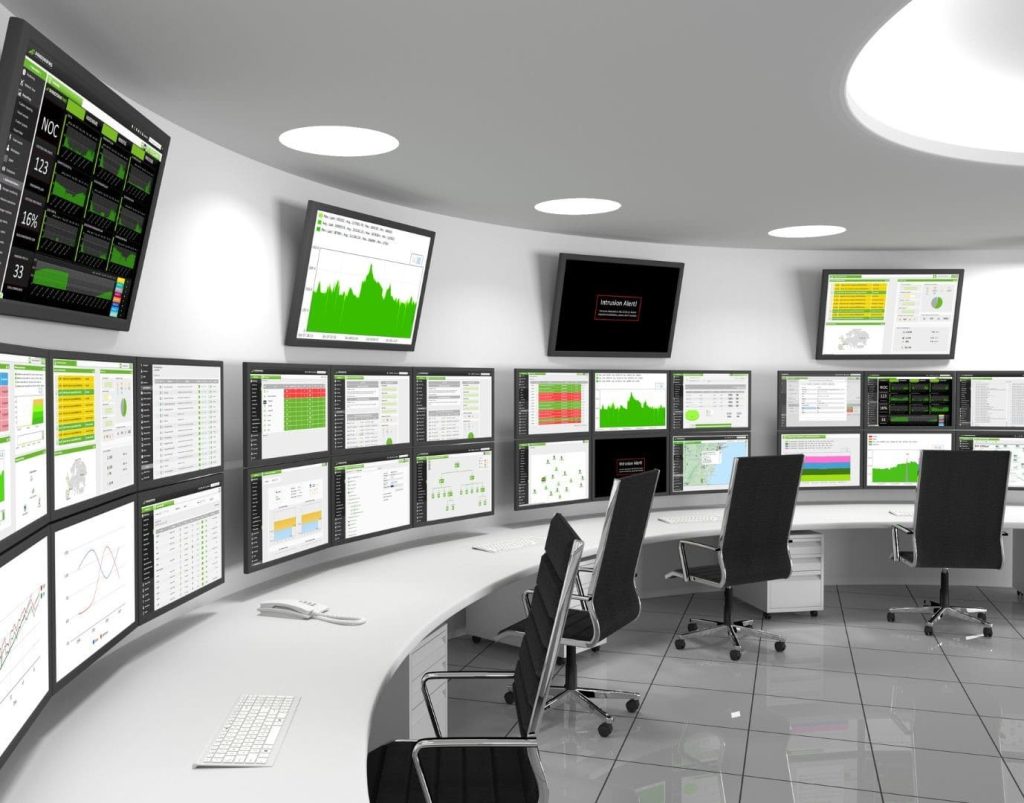 Centro de Operaciones de Seguridad monitoreando la superficie de ataque para detectar escaneos y proteger soluciones en la nube.